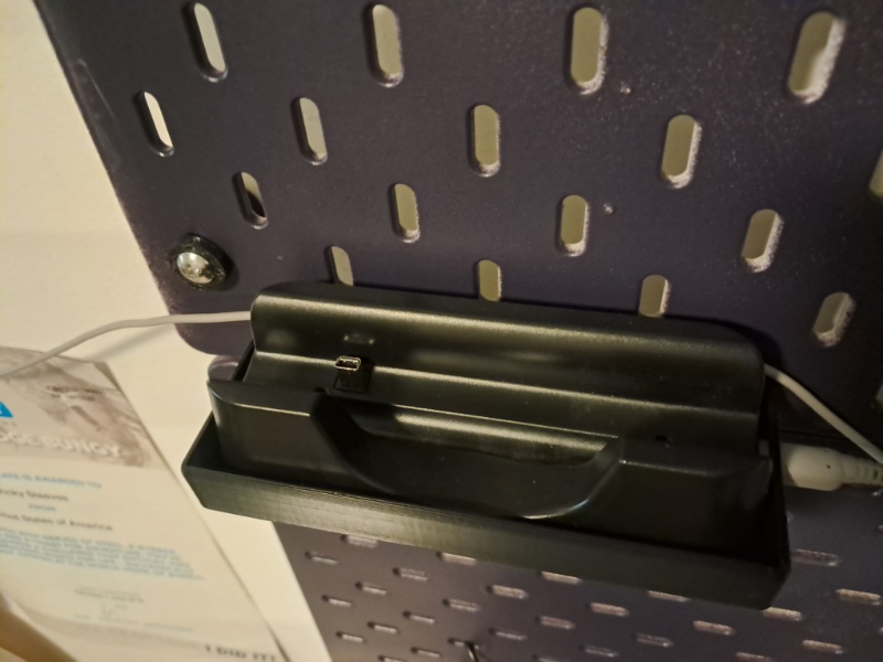 3ds xl charging dock holder for ikea skadis
