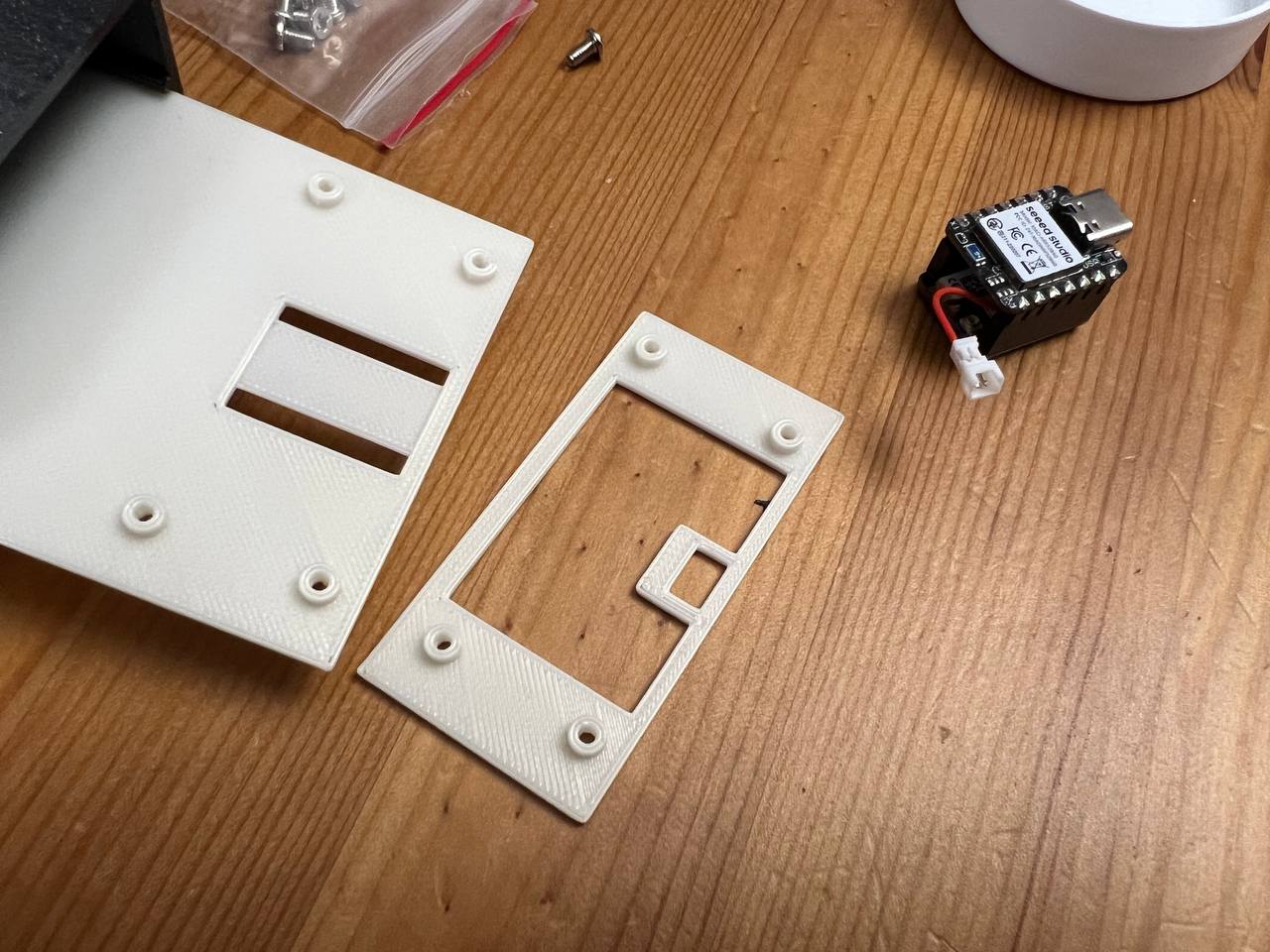 Xiao board + holder for Meshcore Meshtastic solar node RAK v3