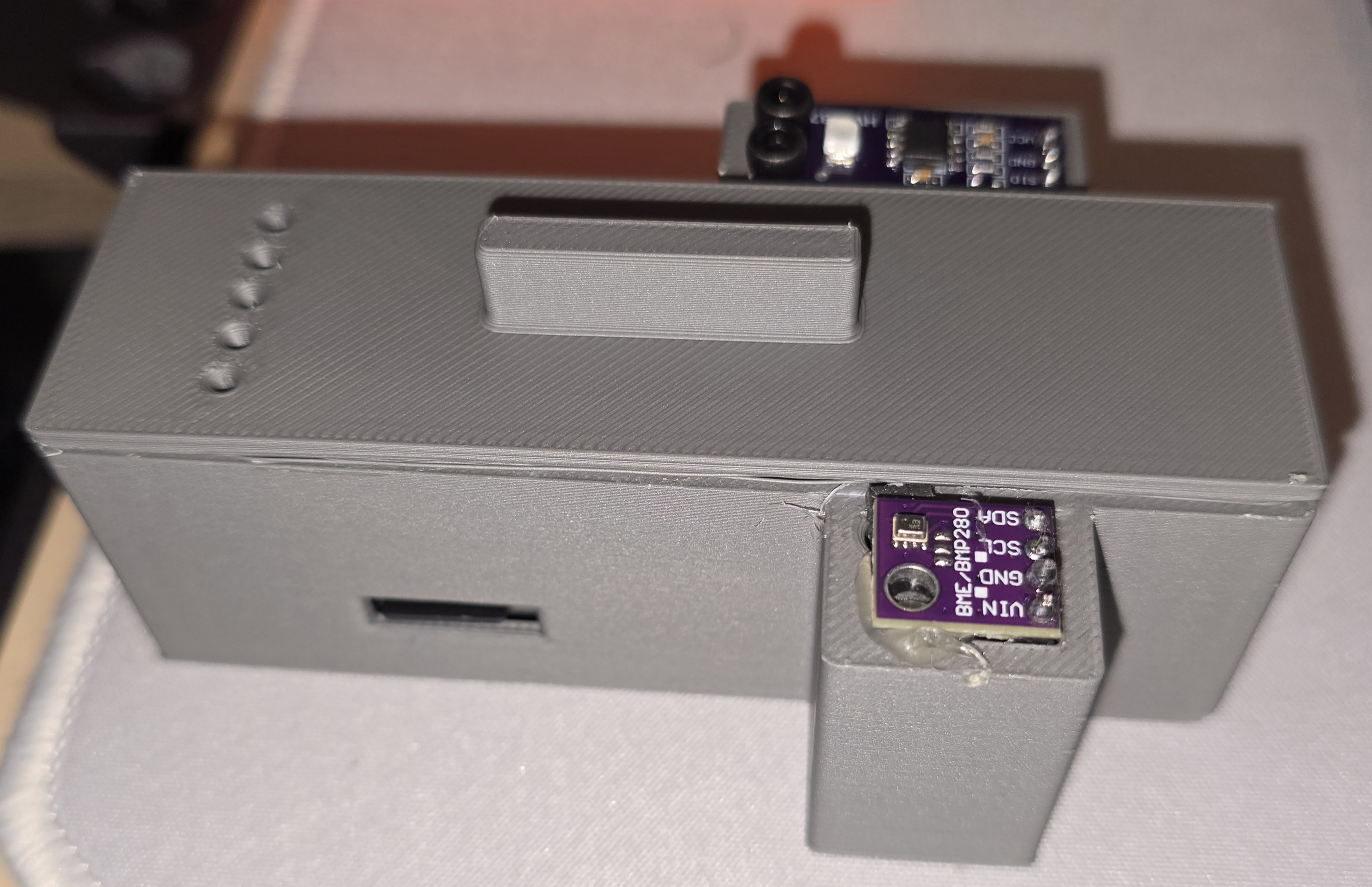 Arduino Nano reptile data logger for both temperature and UV
