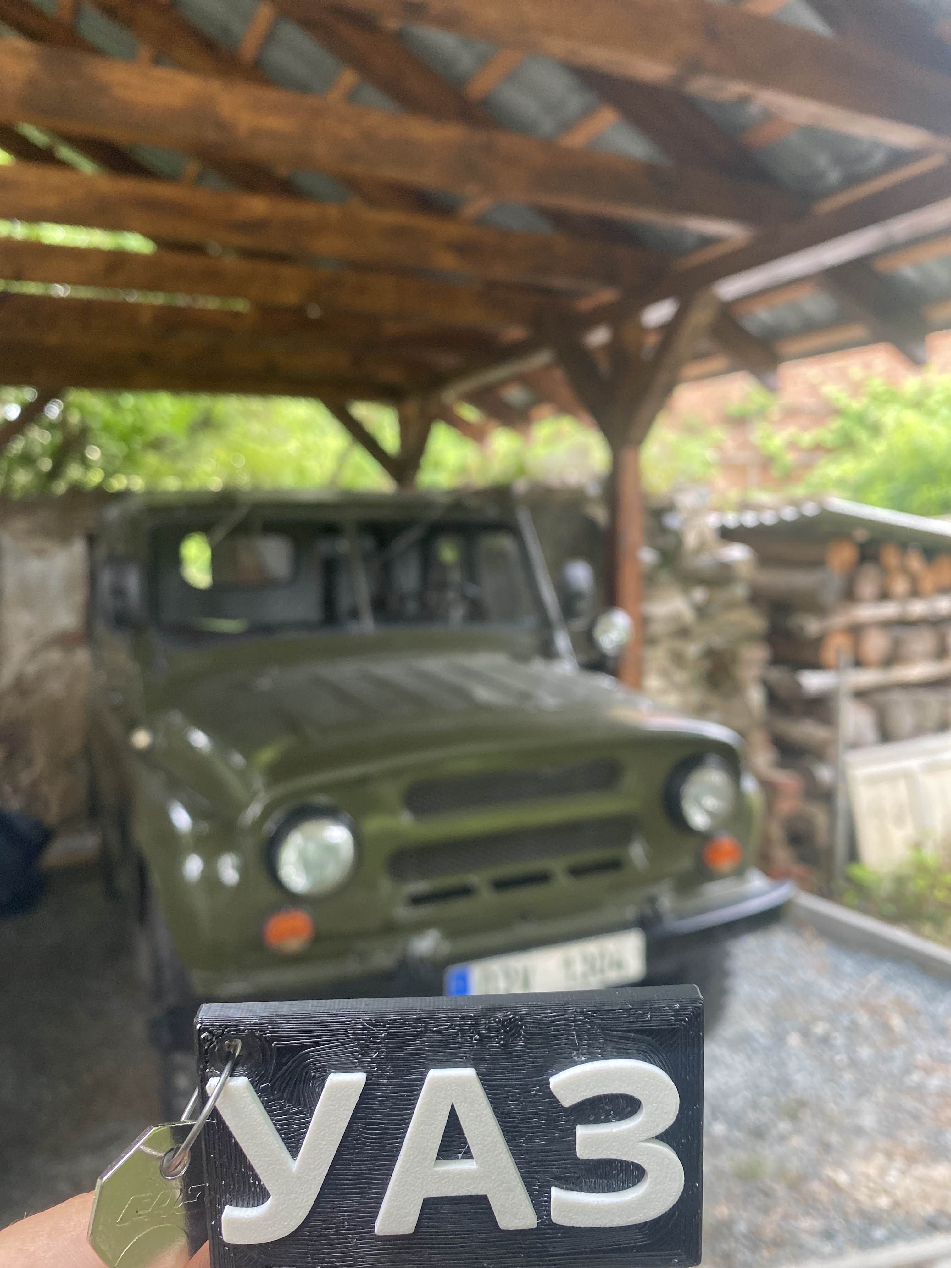 UAZ 469 keychain
