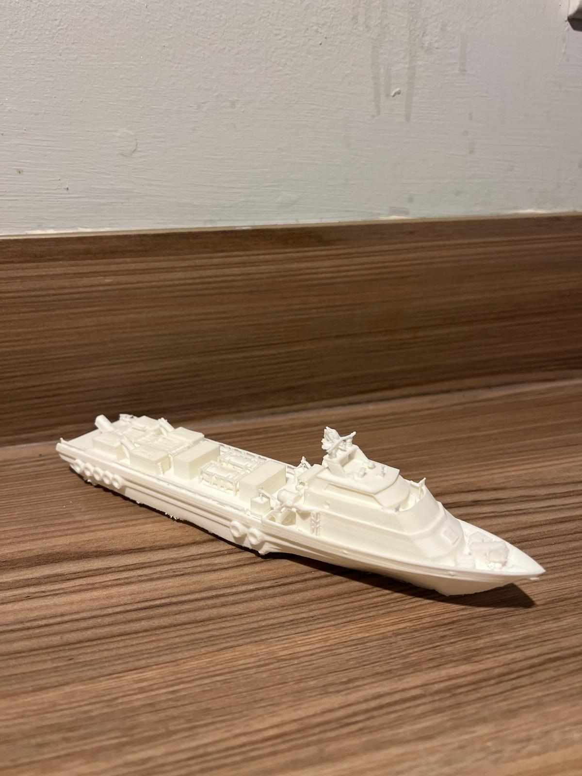 Large cargo ship — miniatura 3