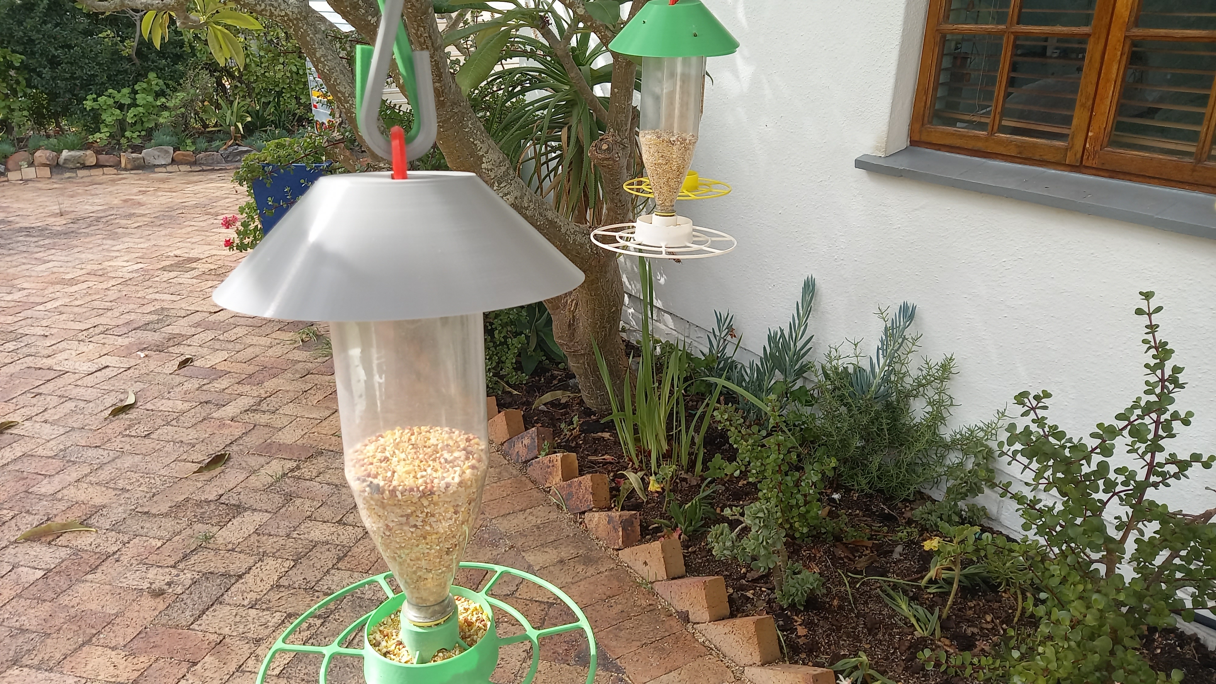 Wild Bird Feeder — miniatura 21