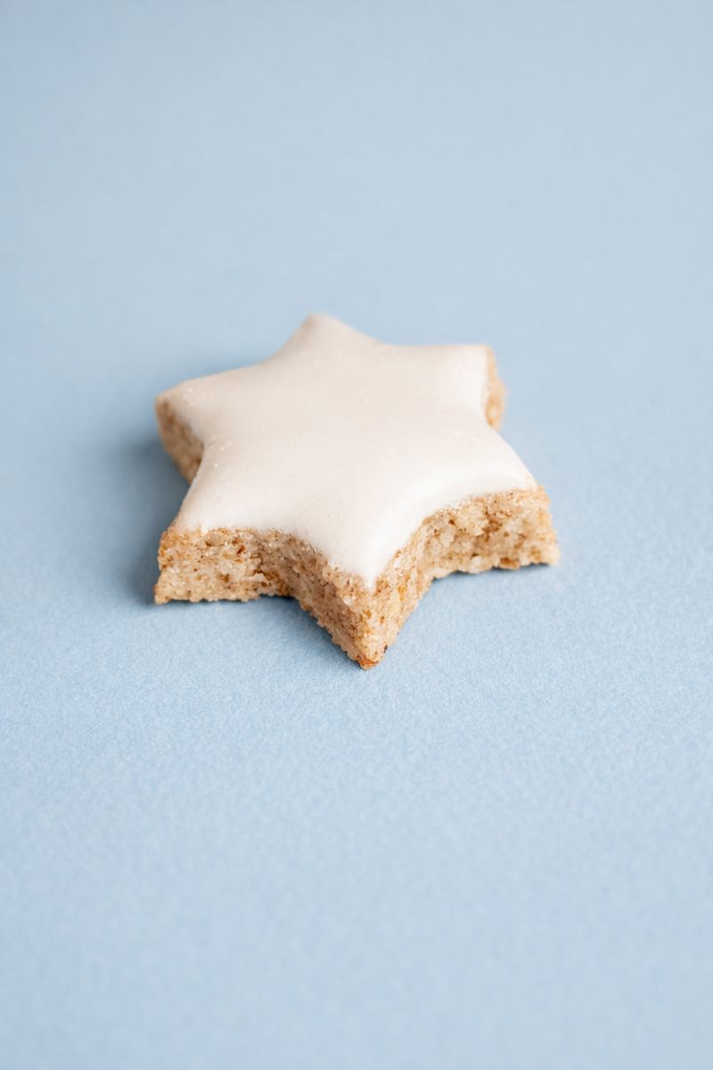 16-fach Zimtstern Ausstecher mit Eischnee-Schablone (Cinnamon star cookie cutter)