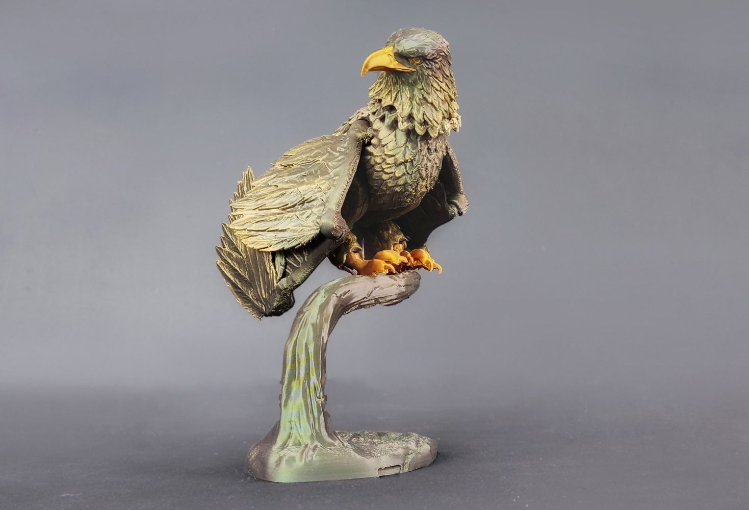 Articulated Eagle: Poseable Action Figure — miniatura 3