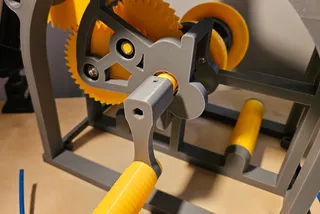V-Spooler combined hand and drill crank