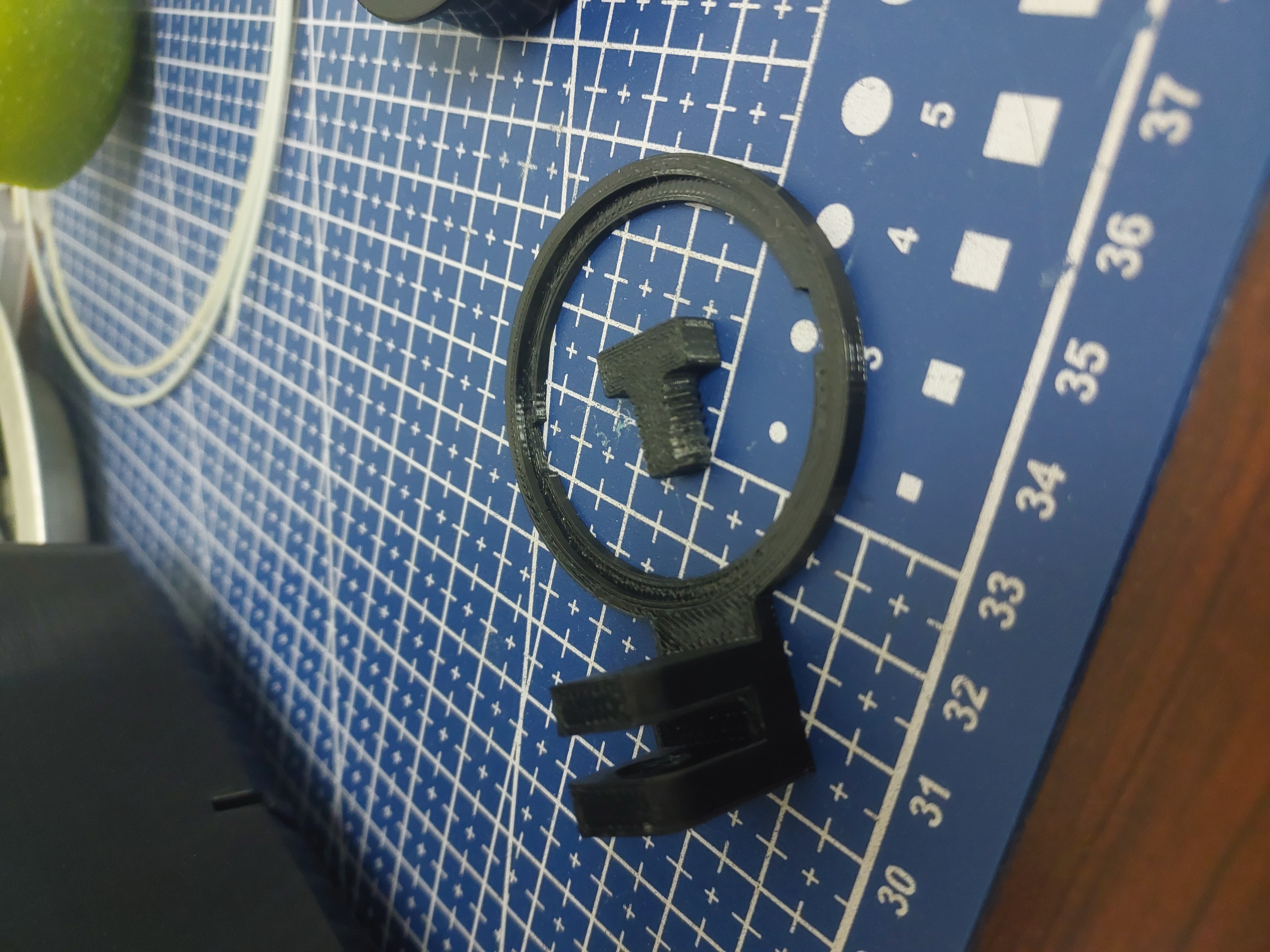 Hygrometer holder clamp