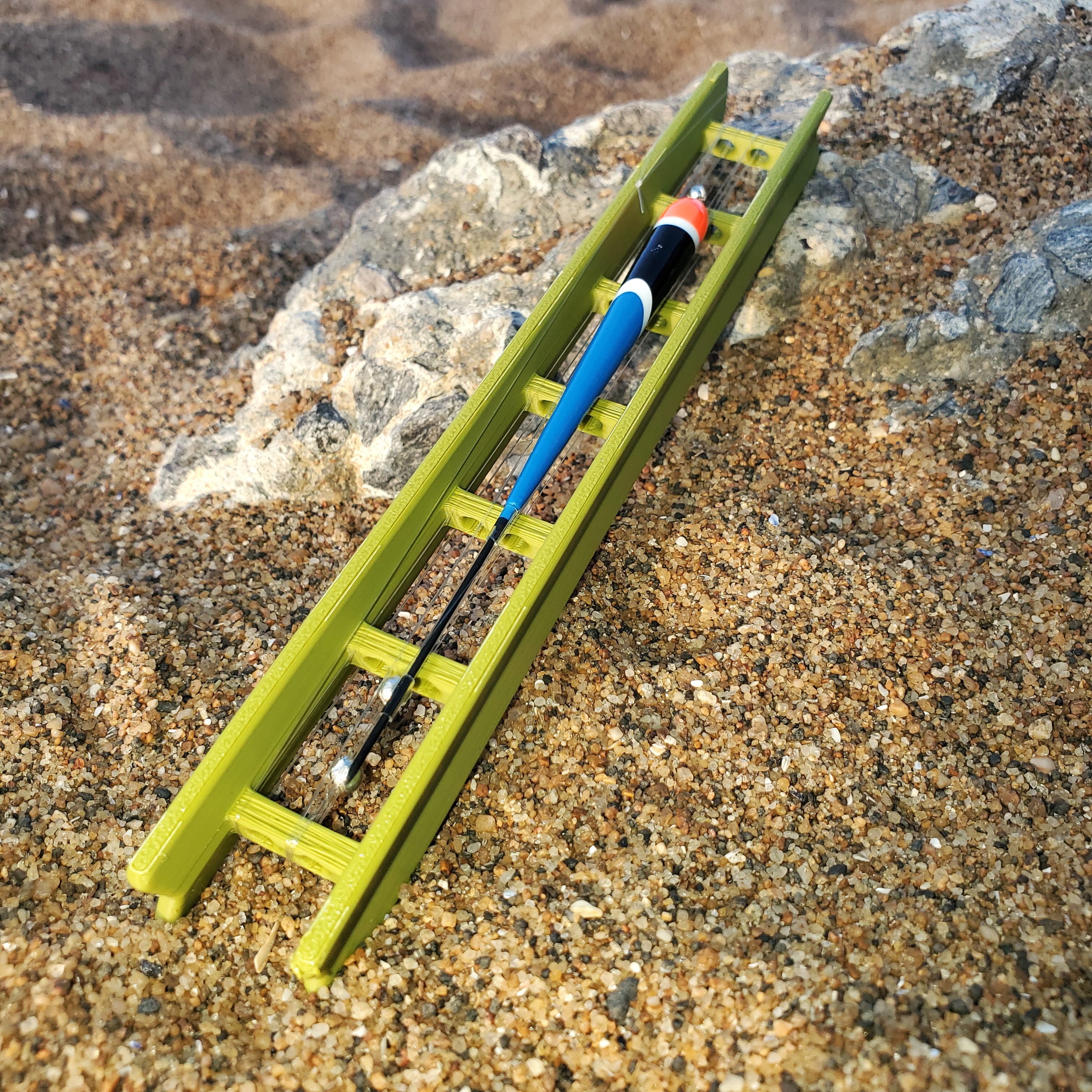 Fishing Rig Holder & Line Winder image 2