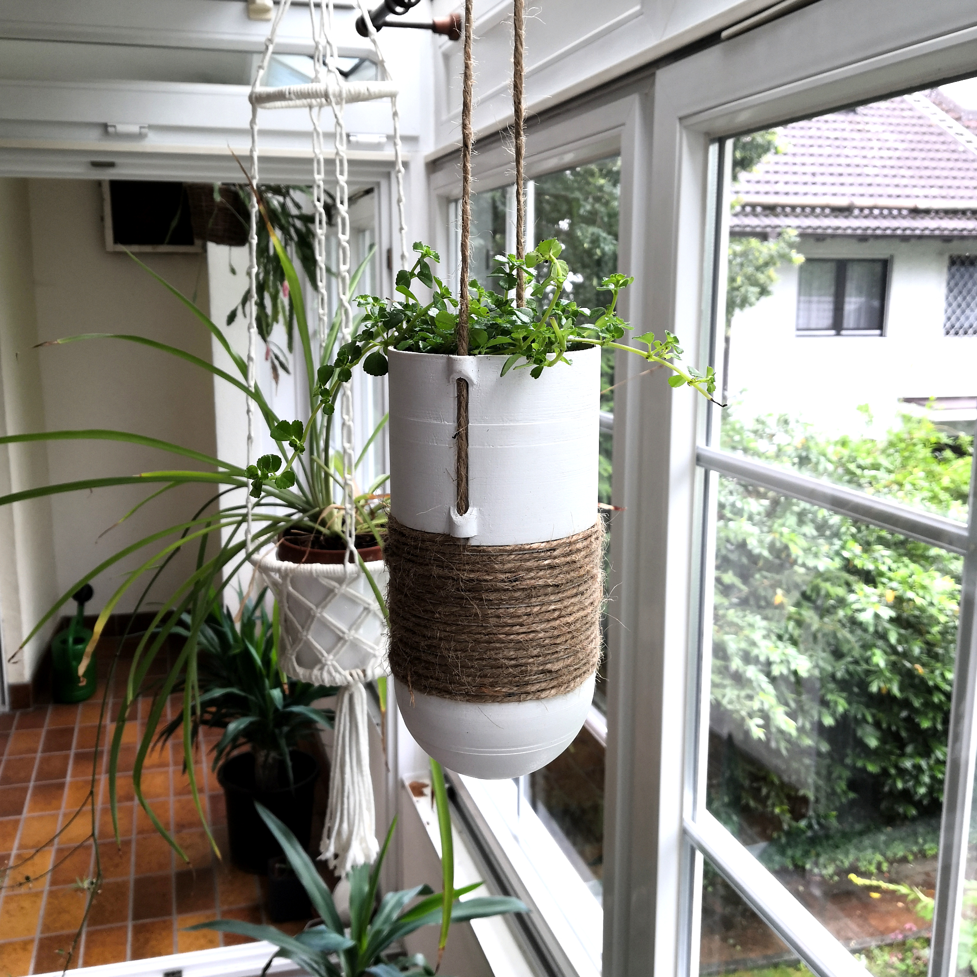 Miniatura 3 do modelo 3D Hanging Planter