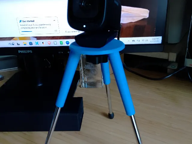 Tripod with Separate Metal Legs