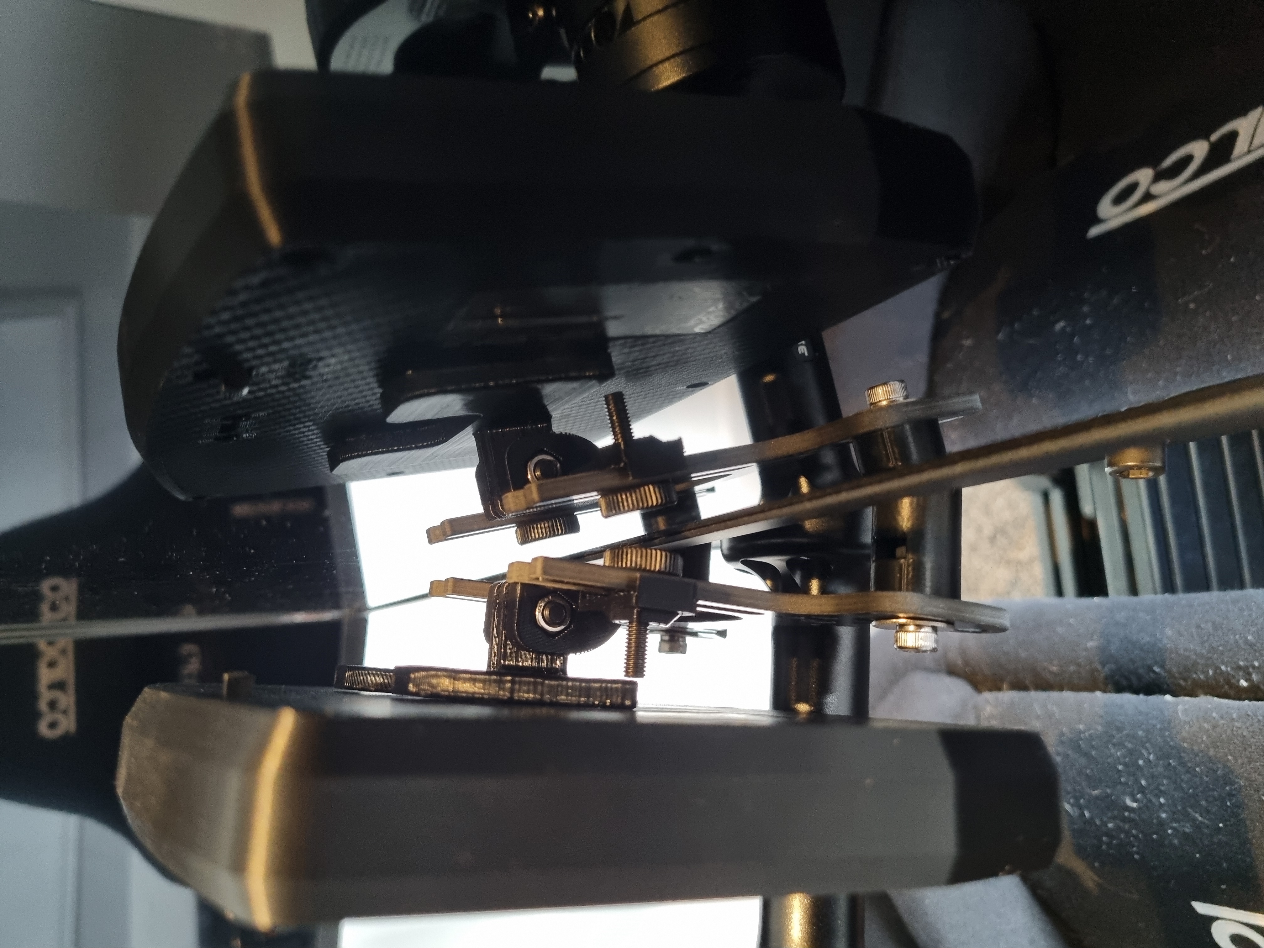 Simracing DDU Bracket Under Monitor