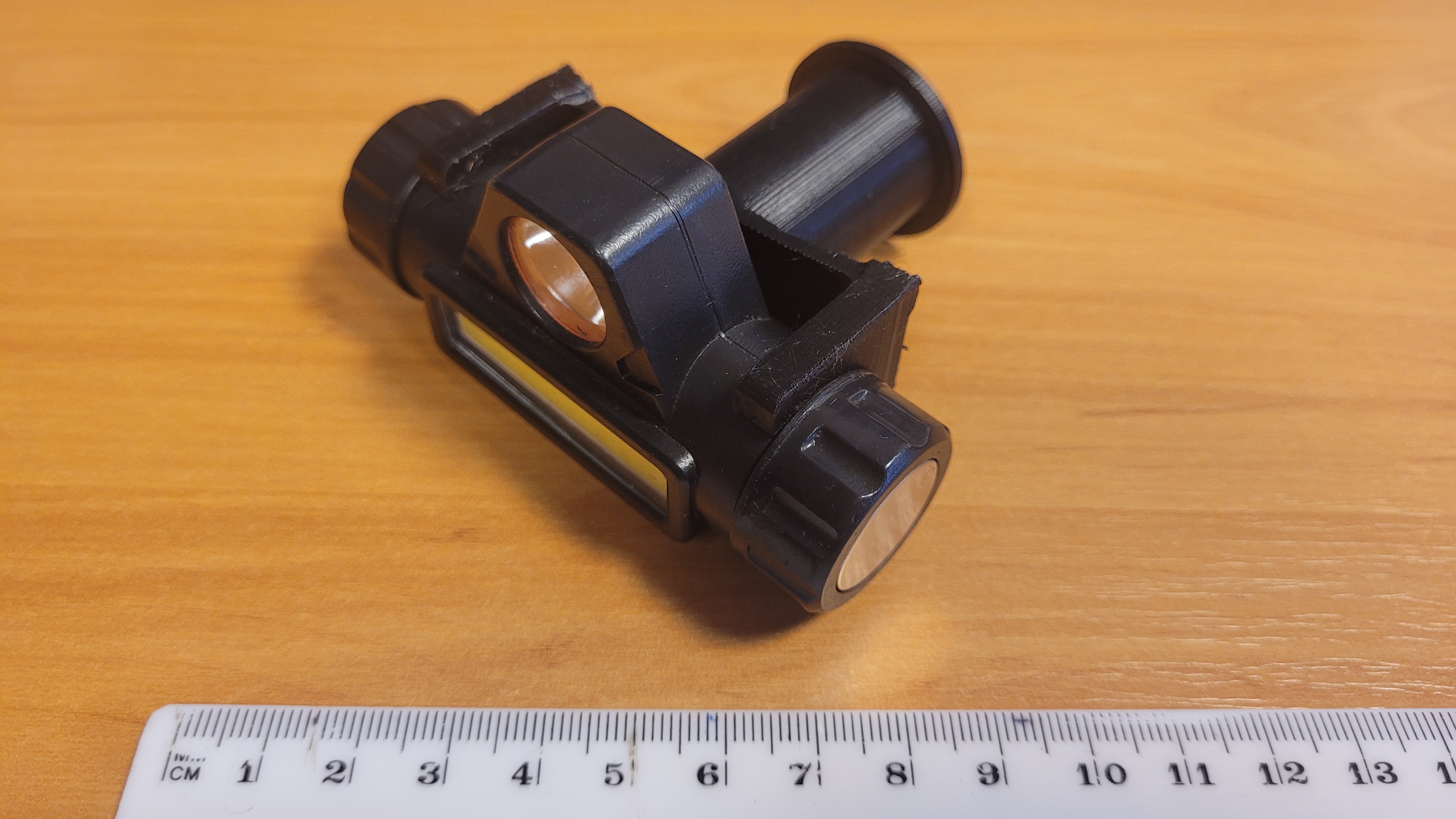 Headlamp adapter for bicycle