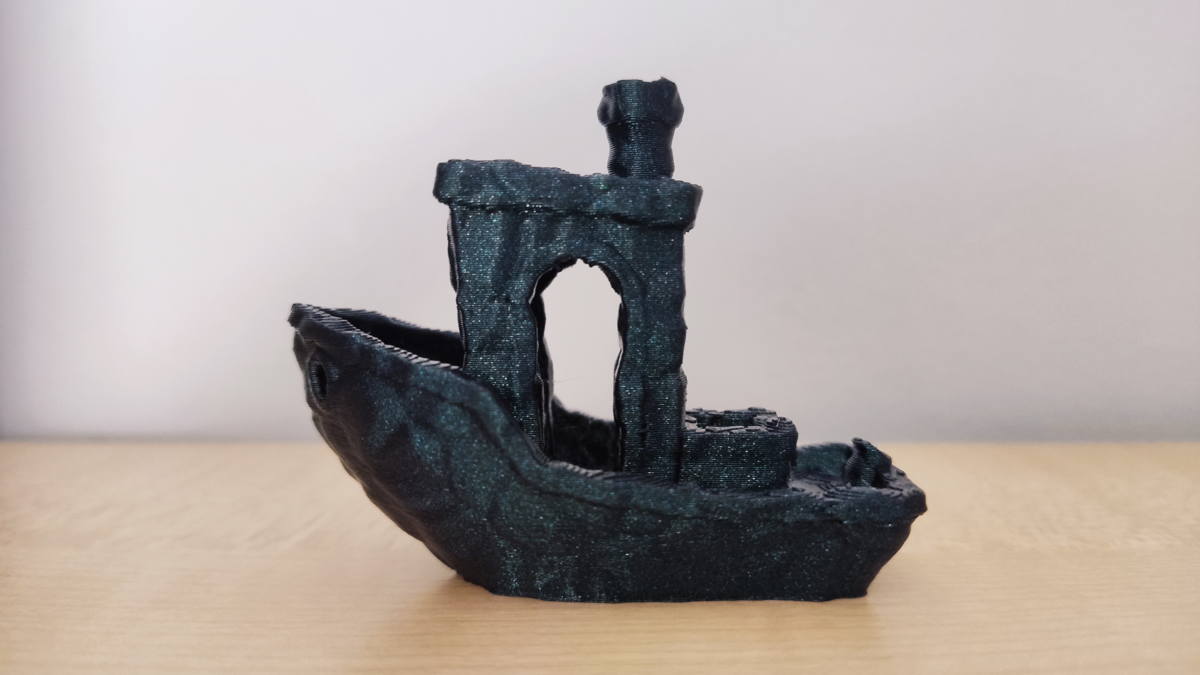 Crystal Benchy - Textured (Bumpmesh) 3D model