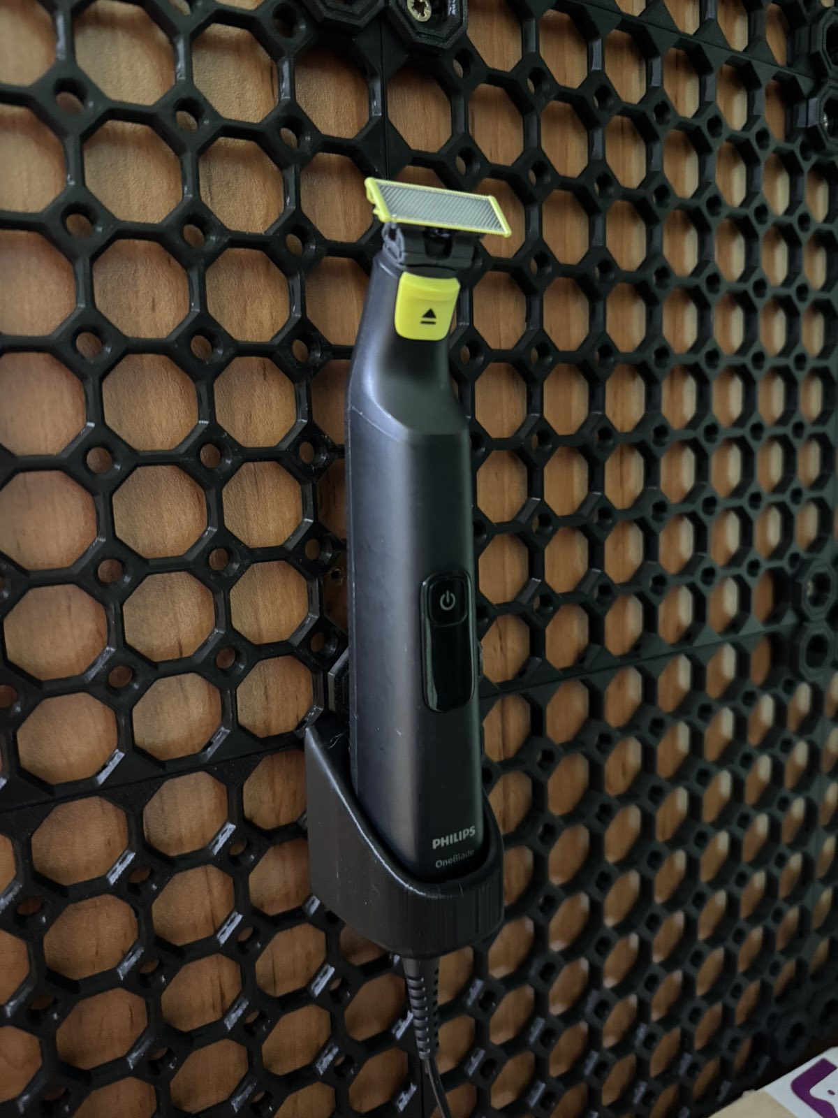 Multiboard stand for Philips Oneblade Pro (with charging hole)