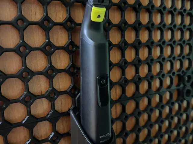 Multiboard stand for Philips Oneblade Pro (with charging hole)