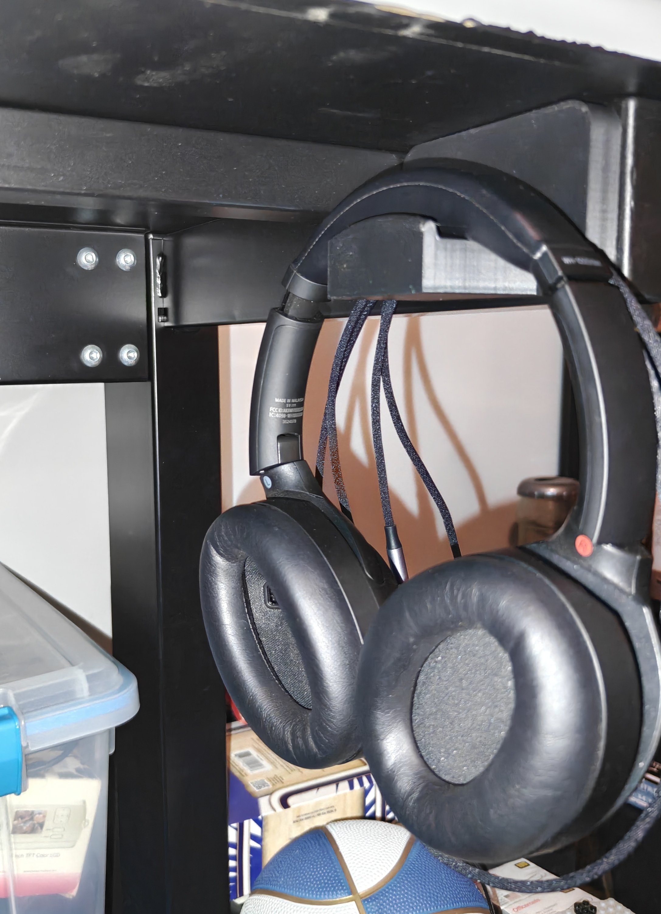 Magnetic Headphone Holder