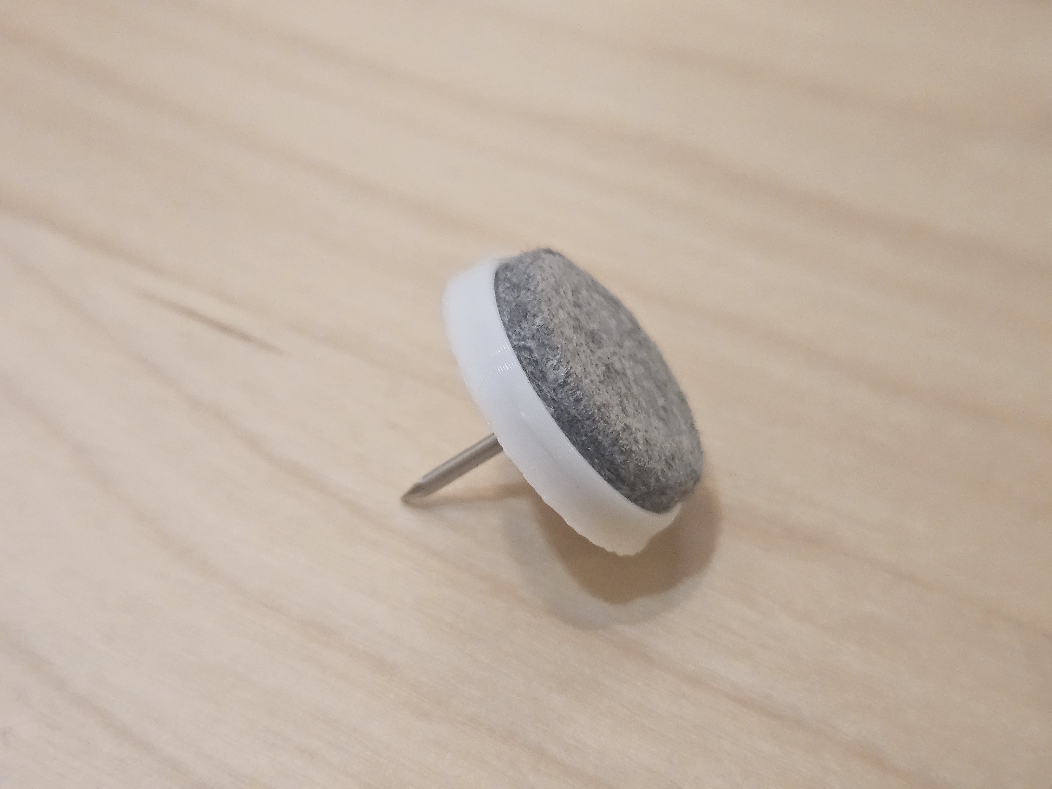 Felt Glides Nail-on Felt Pads
