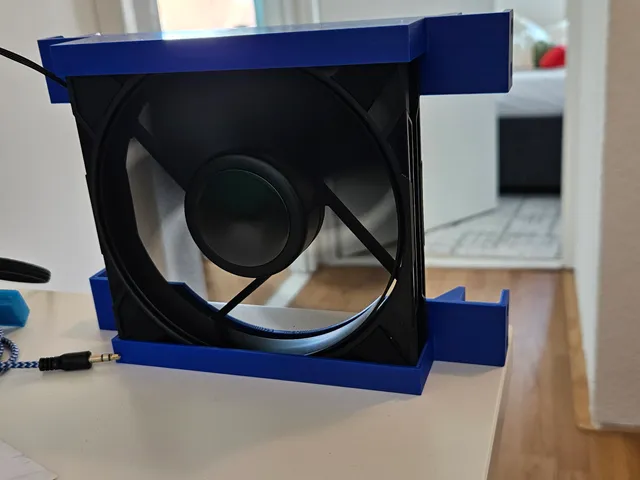 Side-Mount 140 mm / 120 mm Fan Holder for the Modular 10 Inch Server Rack (Reworked)