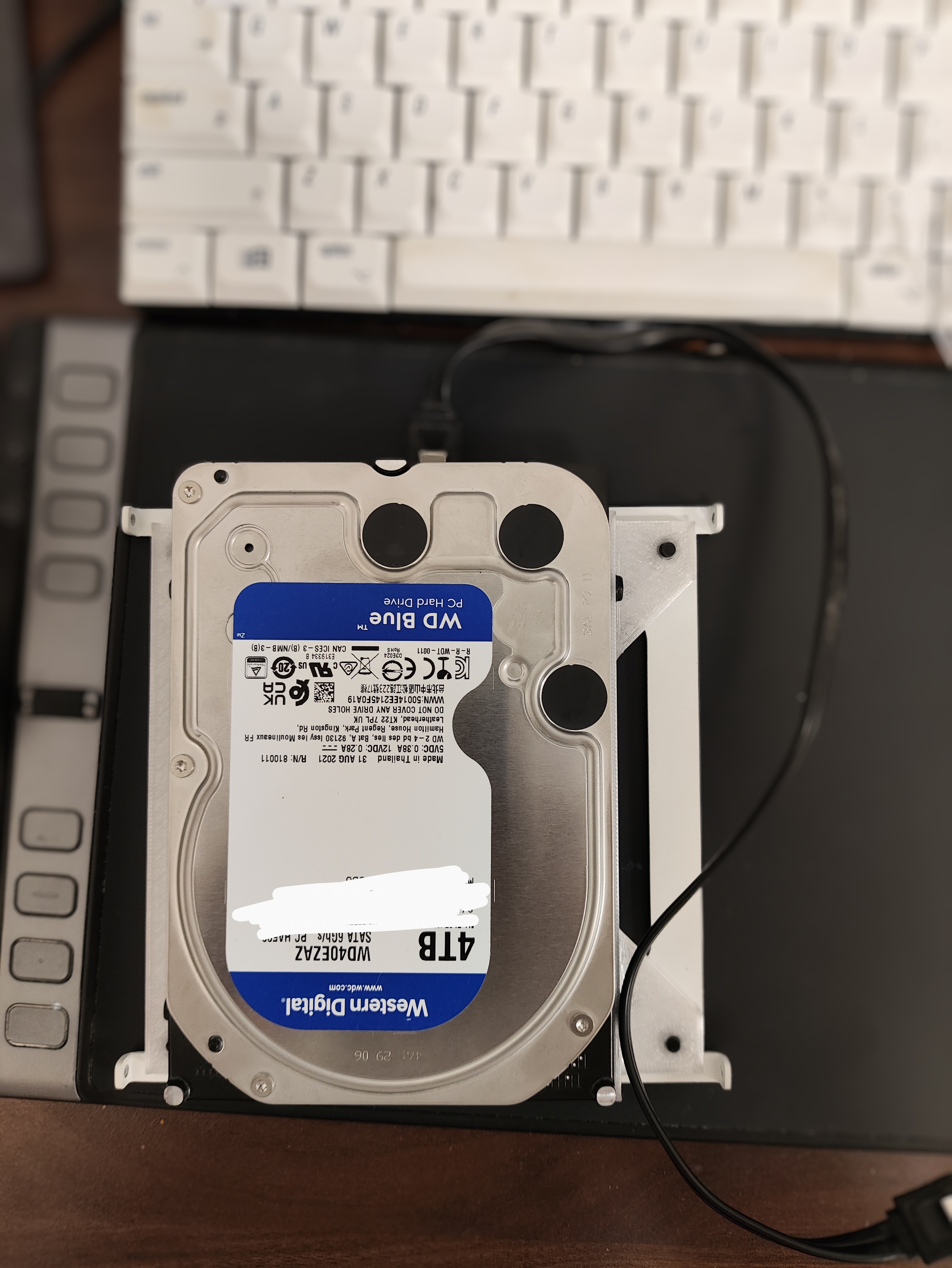 140mm fan mount to 2.5"/3.5" drive adapter