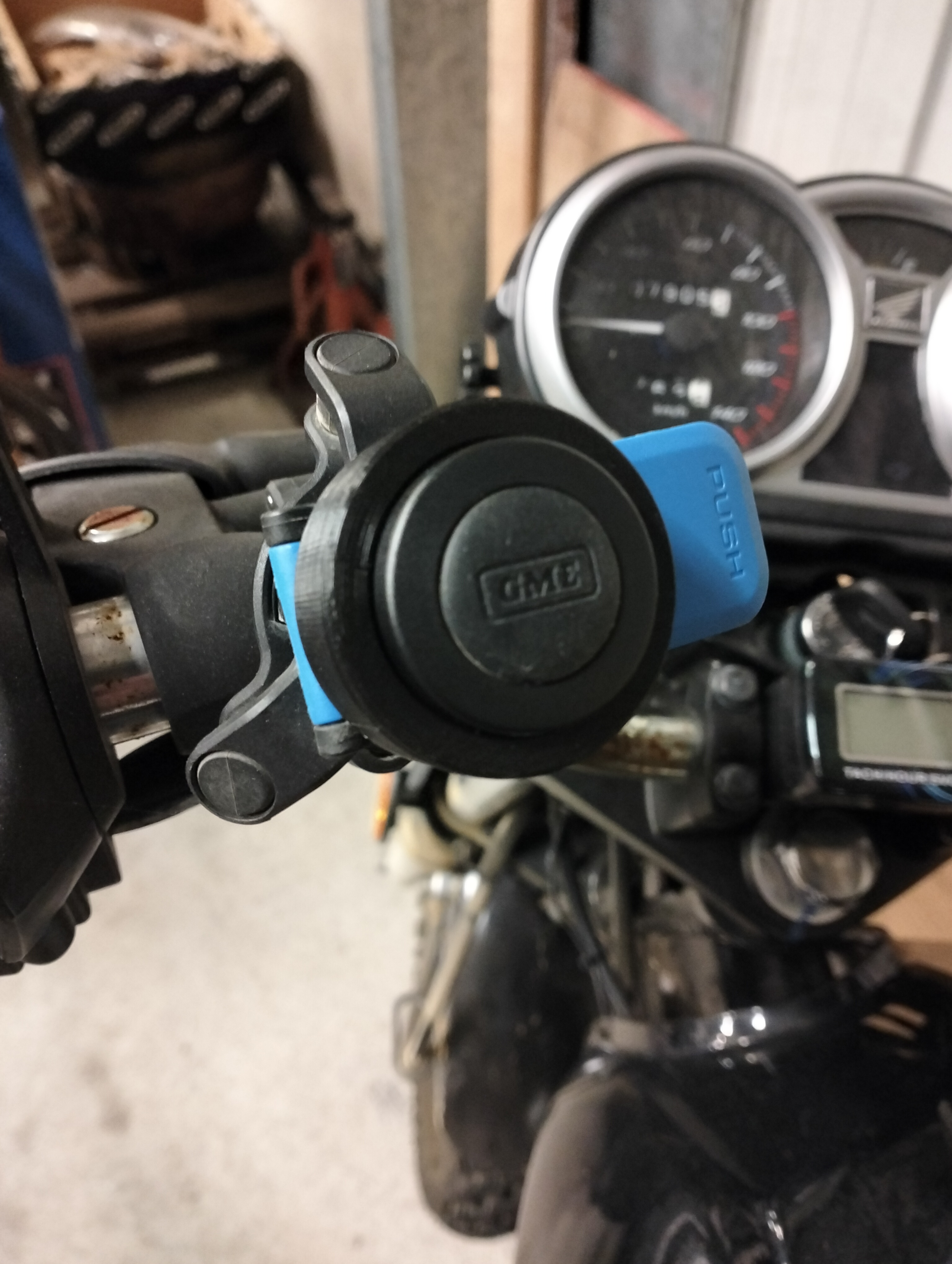 GME radio Push-To-Talk PTT Bluetooth button to Quadlock mount adaptor