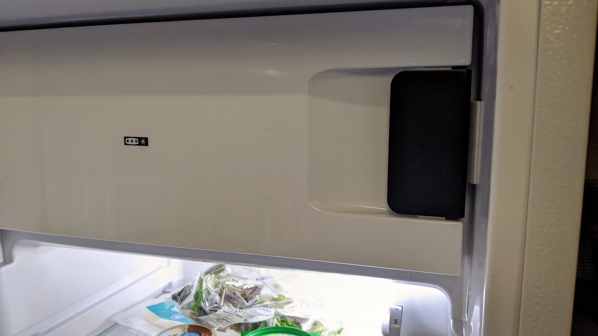 Handle for Freezer Door in Beko Fridge