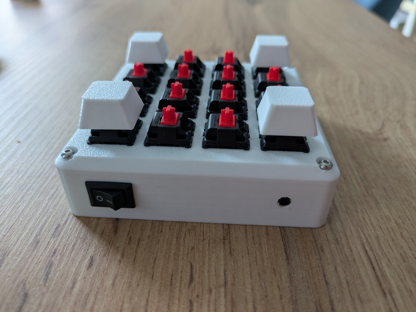 Zigbee Macropad 16 Buttons ESP32C6 — miniatura 9