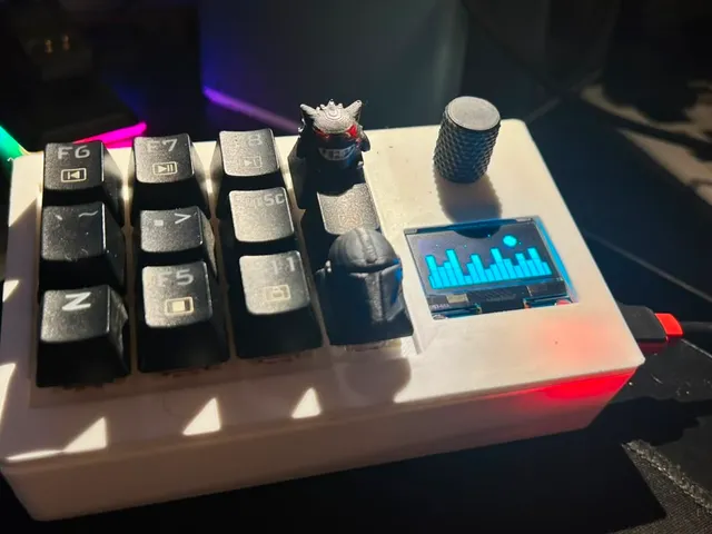 4x3 Macropad with Rotary Encoder and 1.13" OLED Screen