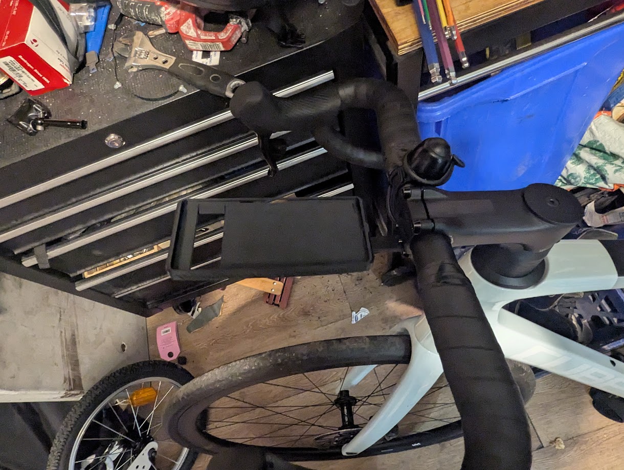 Pixel 7 Pro Case with integrated Garmin Mount 3D model thumbnail