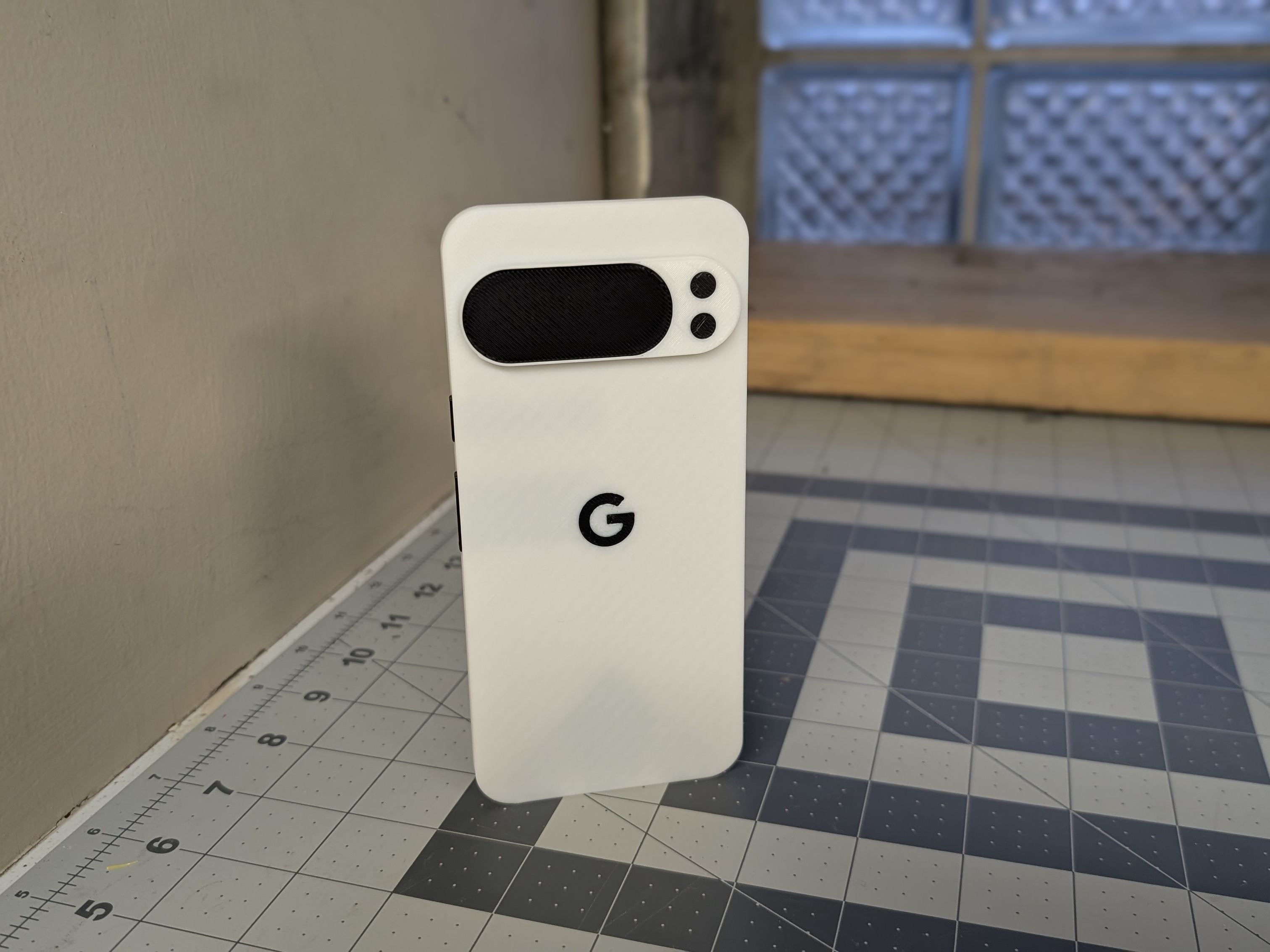 Google Pixel 10 Pro Model — thumbnail 2