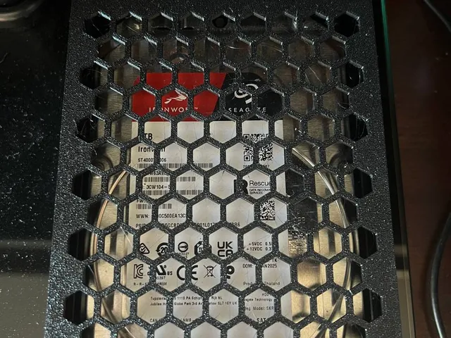 Perforated cover for Ugreen 3.5 HDD Case