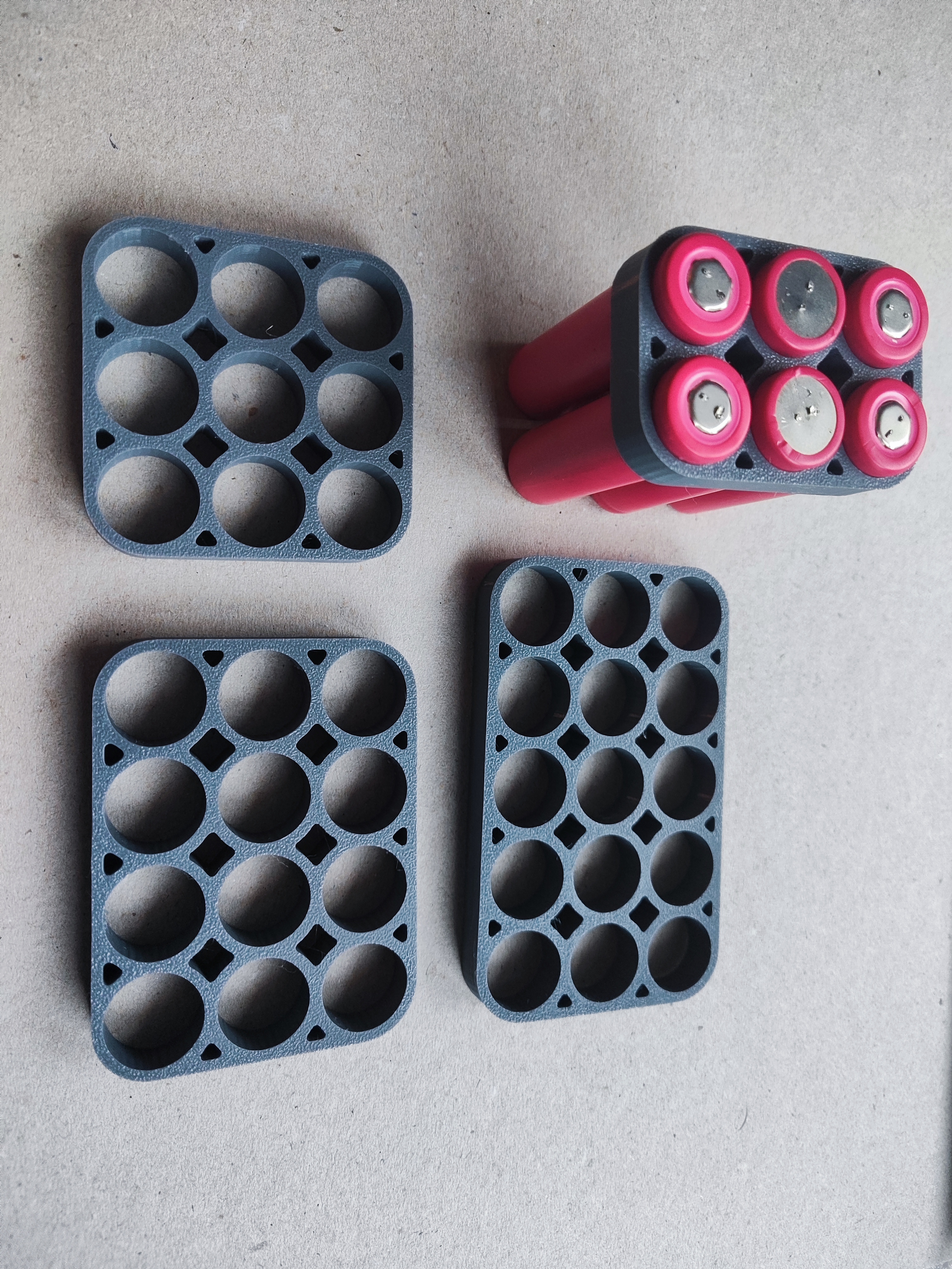 18650 Triple Row Holder Set | Wire Channels (6-18 Cells)