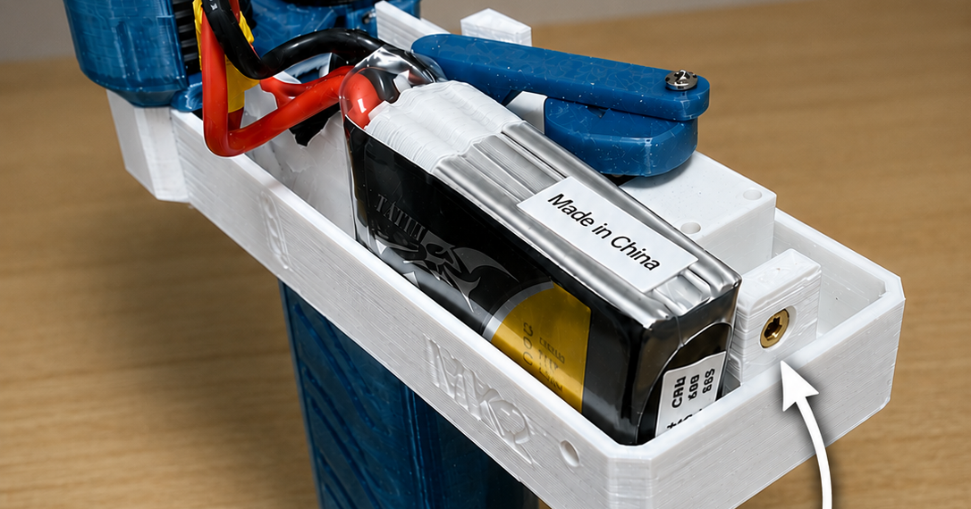Lepus Blaster MK2 Battery Base Remix â Captive 6-32 Thumbscrew Nut and Battery Compartment.