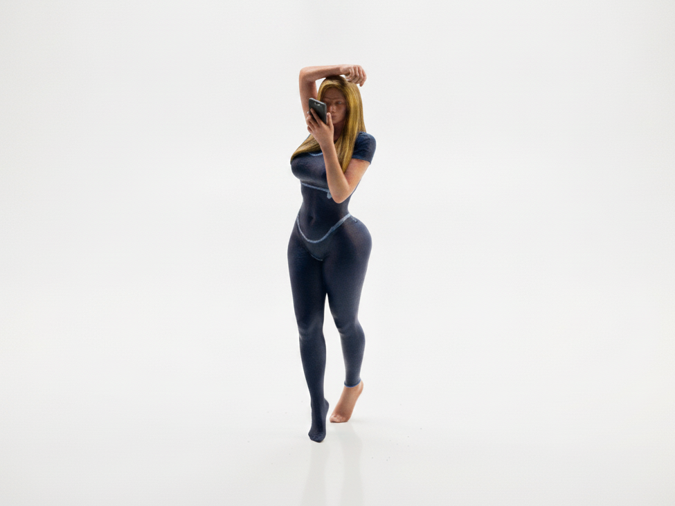 Selfie Babe Female Figure Statue 3D Printable