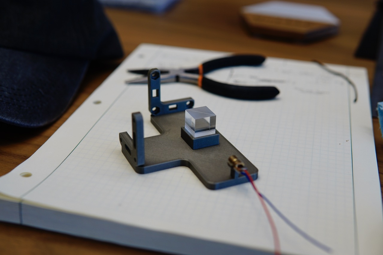 Miniatura 3 do modelo 3D A simple Michelson interferometer