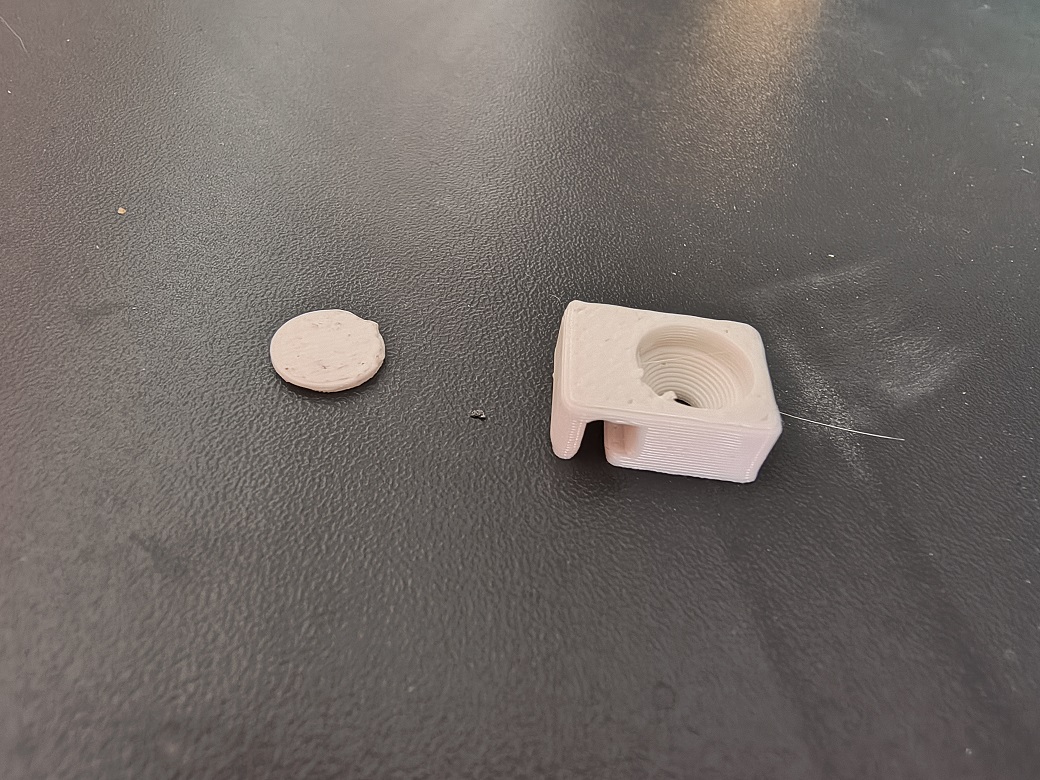 Small screwable hooks to hold edge of (cat)net
