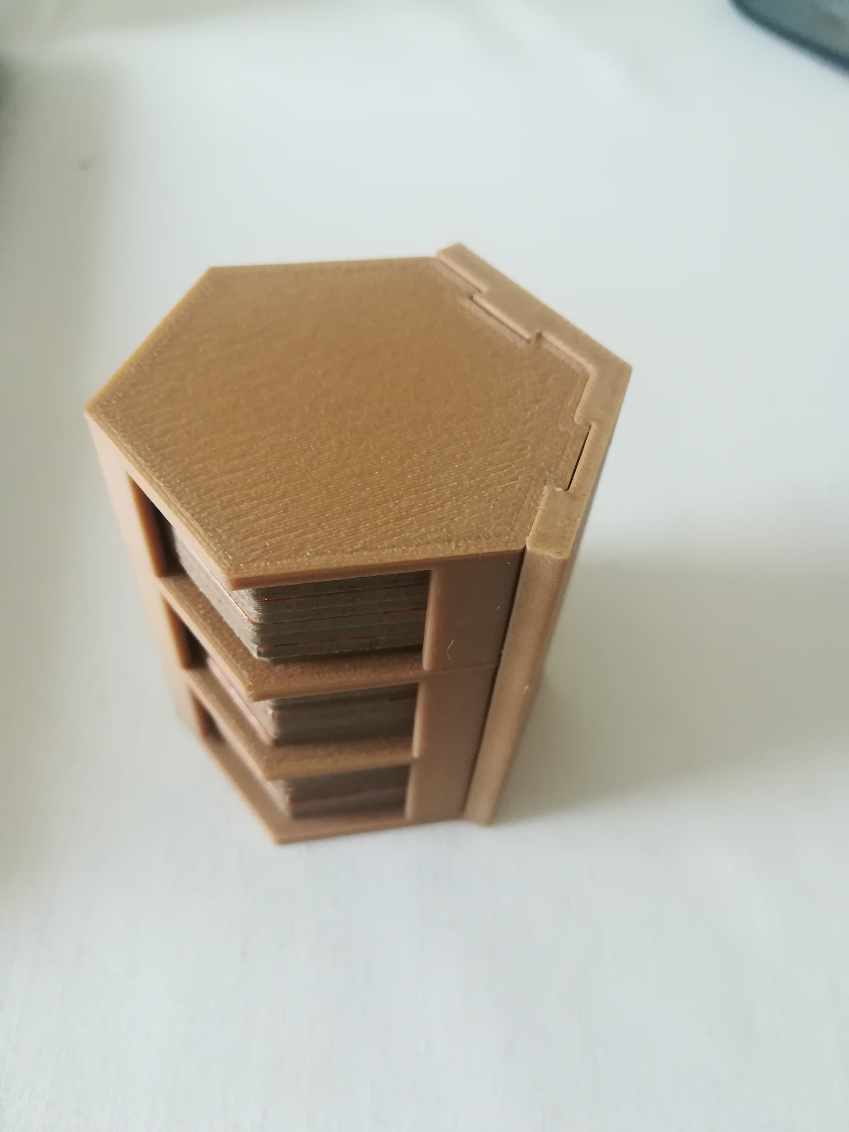 Exagon tiles holder