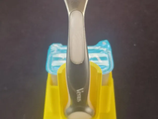 Gillette Venus holder