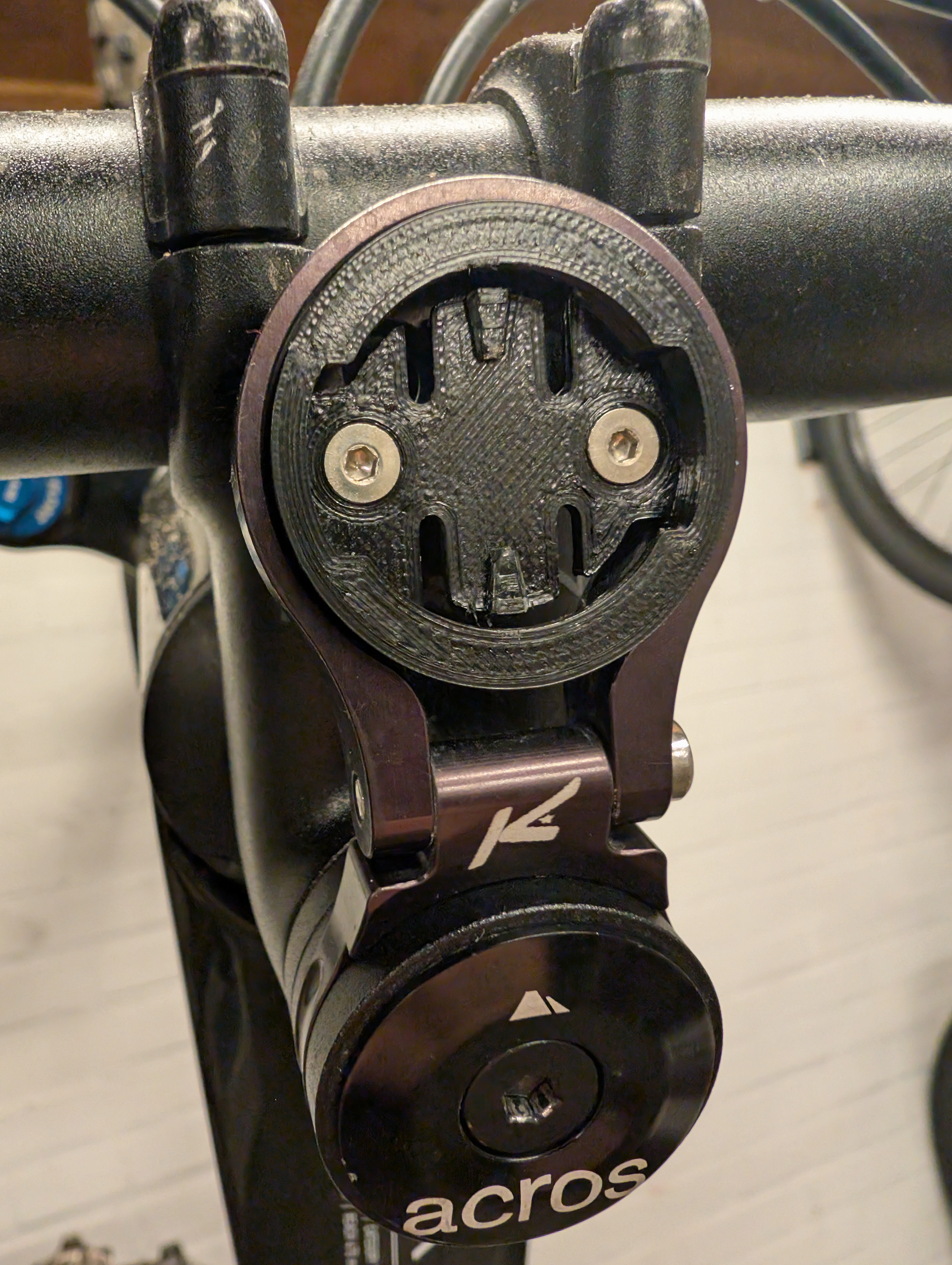 Wahoo element tight fit insert for k edge