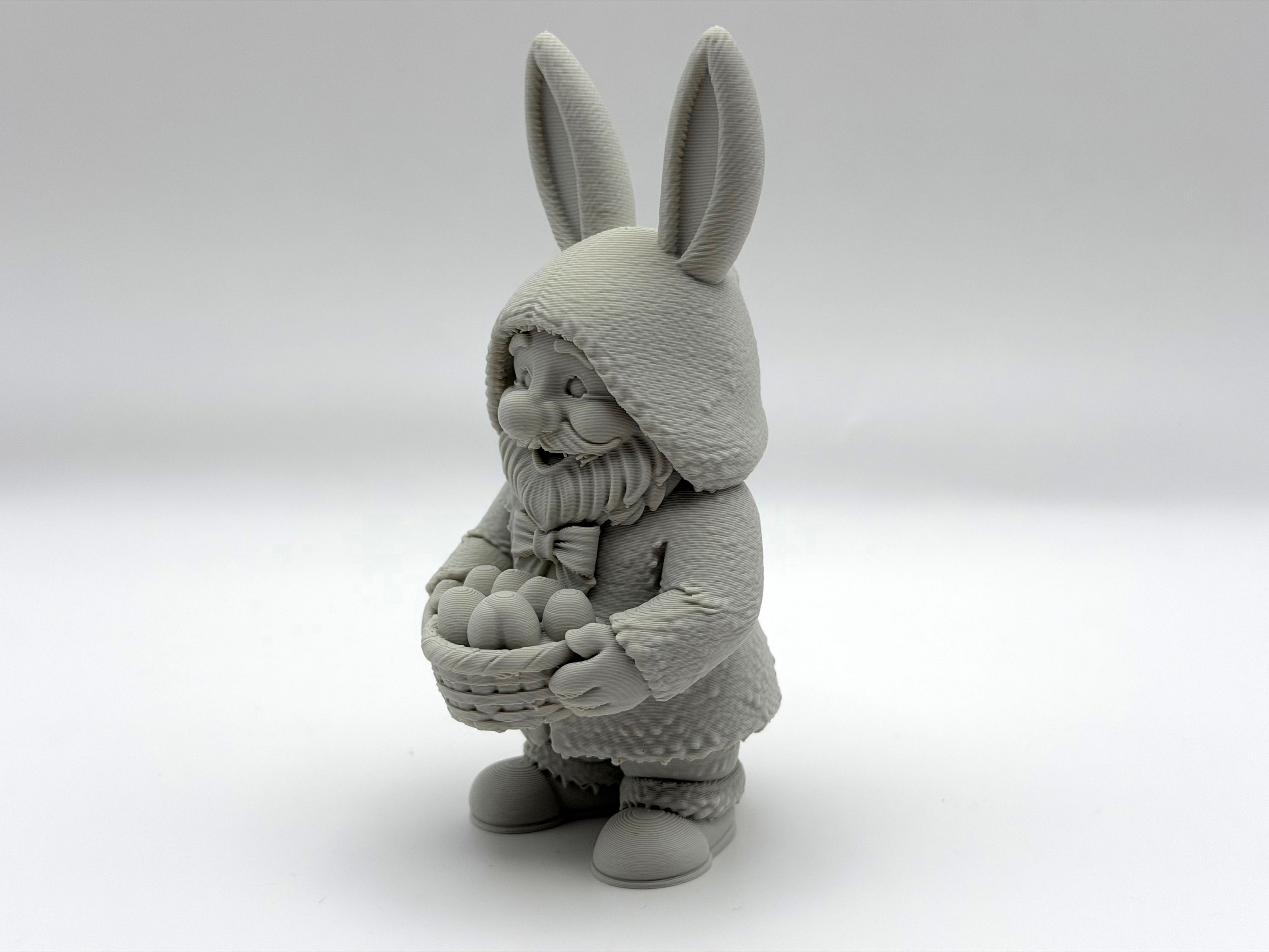 Miniatura 2 do modelo 3D Easter Dressed Gnome