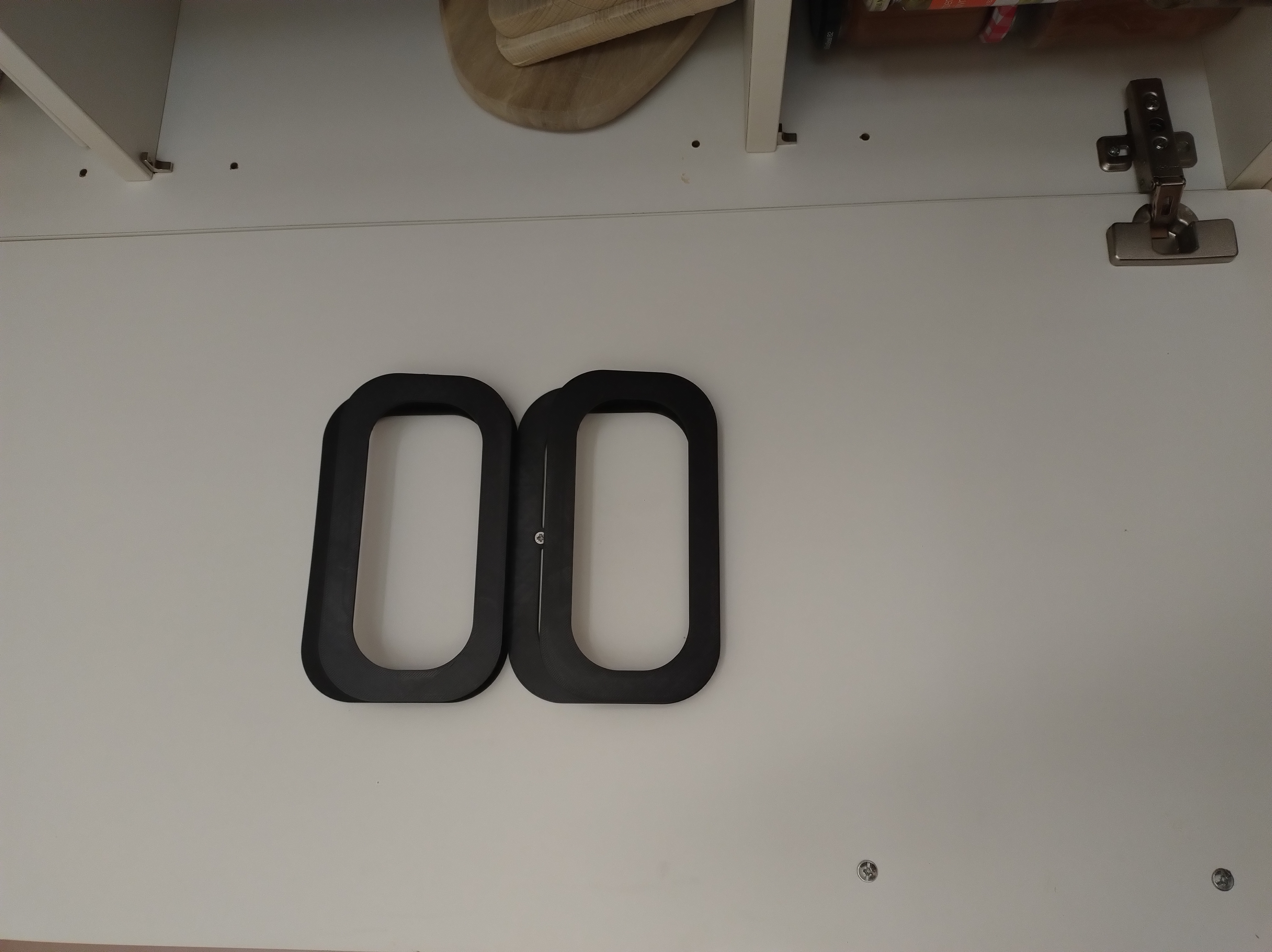Space-Saving IKEA 360+ Lid Mount