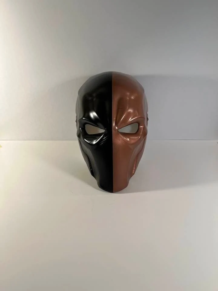 deathstroke-mask-with-two-eyes