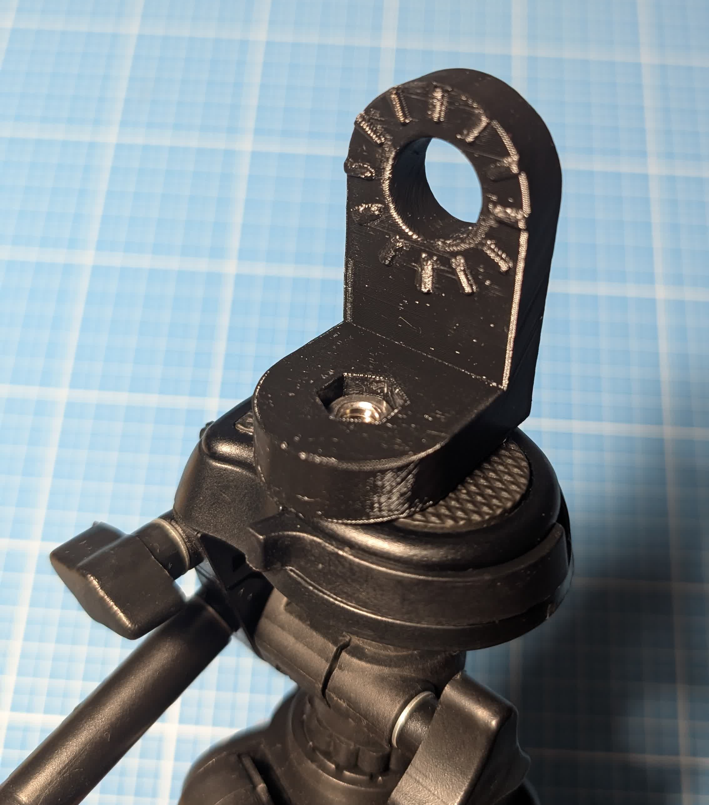 Tripod mount for 3D Printed Articulating LED Lamp
