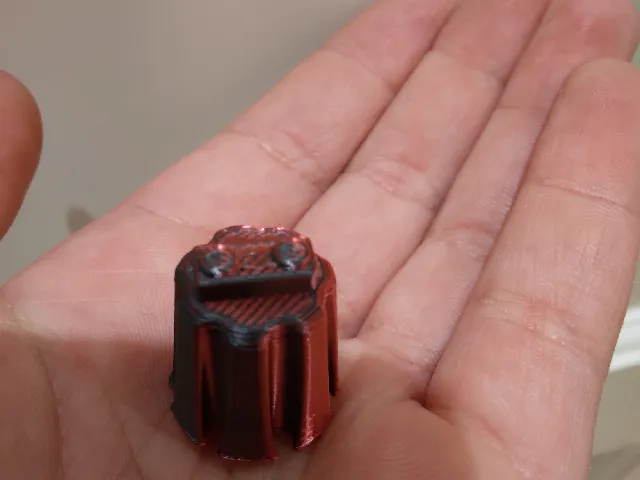 Hercules DJ knob with DJ deck on top