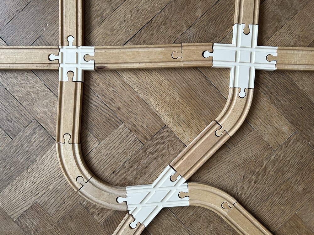 Diamond crossing 45/90deg - Brio/IKEA Wooden Train Track