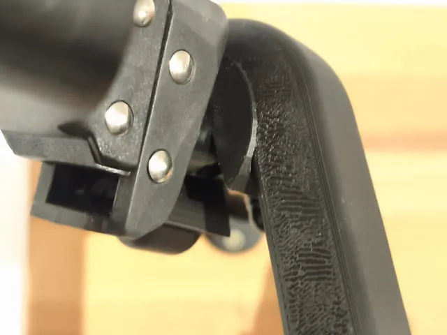 Fixating Adapter for Hercules Wallmounts