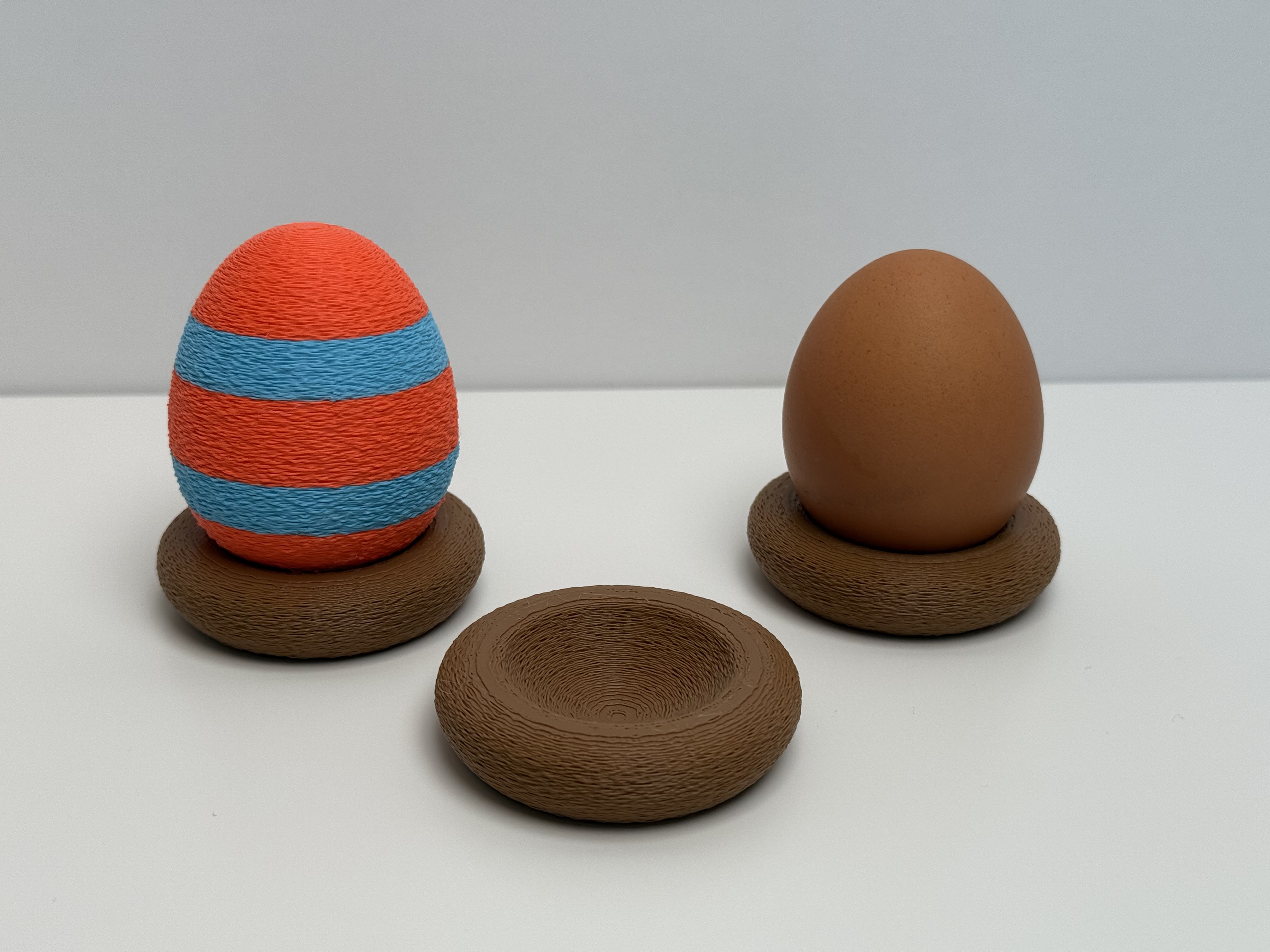 Egg Cup in Nest Design