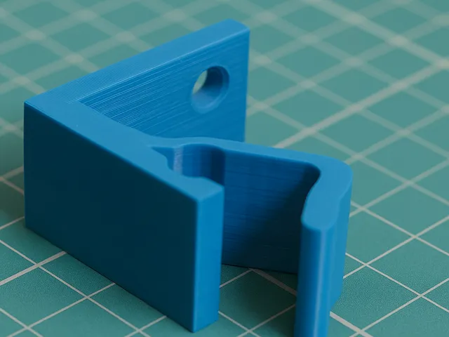 Yamaha R-8 Hinge