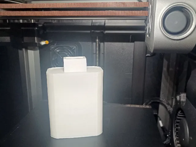 Ice cream/popsicle mold with/without stick