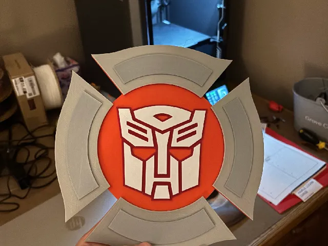 Rescue Bot Insignia NO AMS