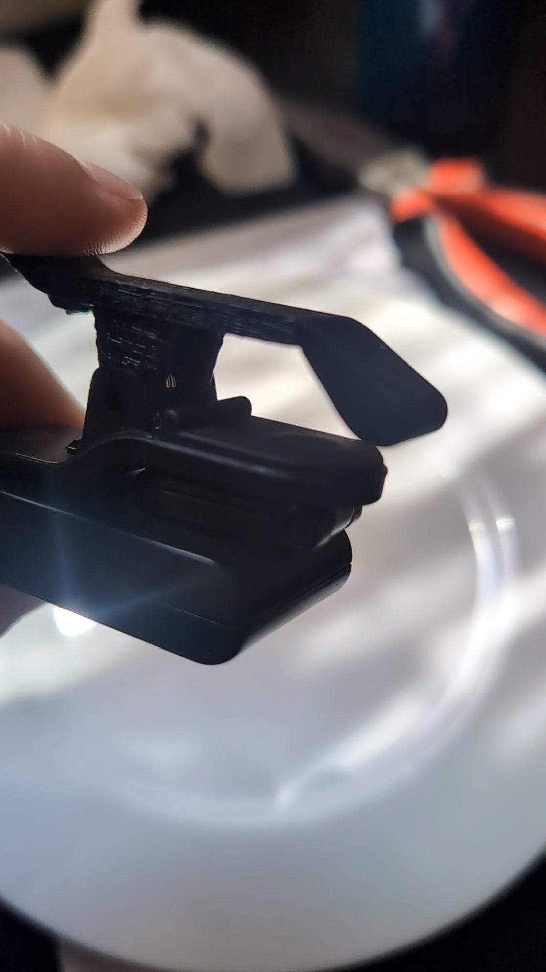 D'Addario tuner clamp with enforcements