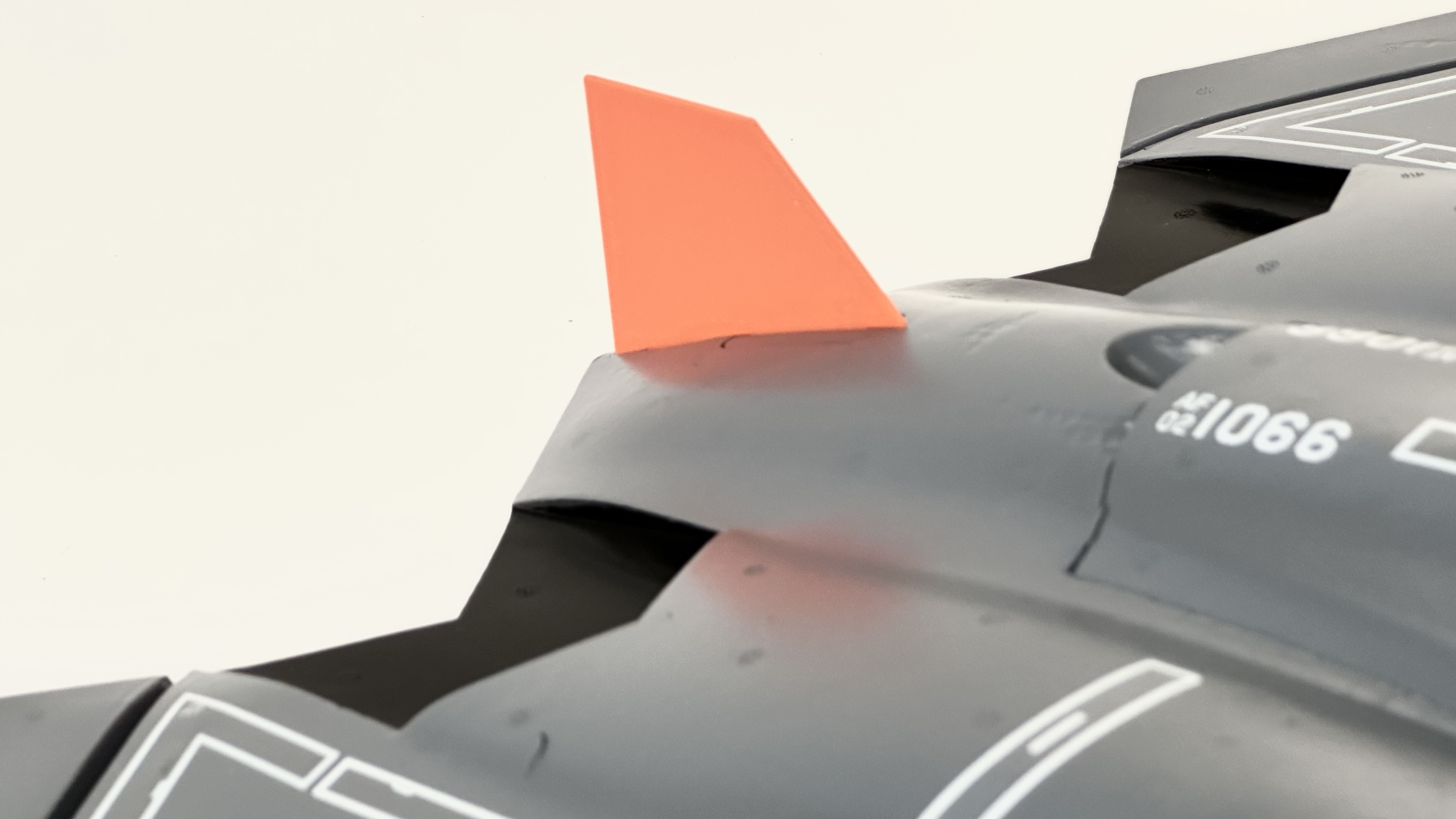 E-flite B2 Bomber Fin